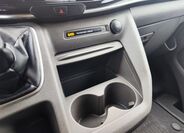 Ford Tourneo Custom 25
