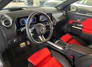 Mercedes-Benz GLA 12