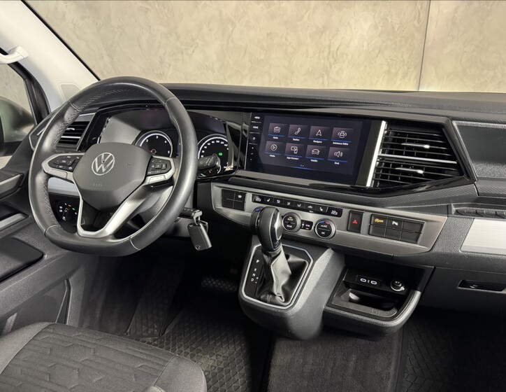 Volkswagen Multivan 21
