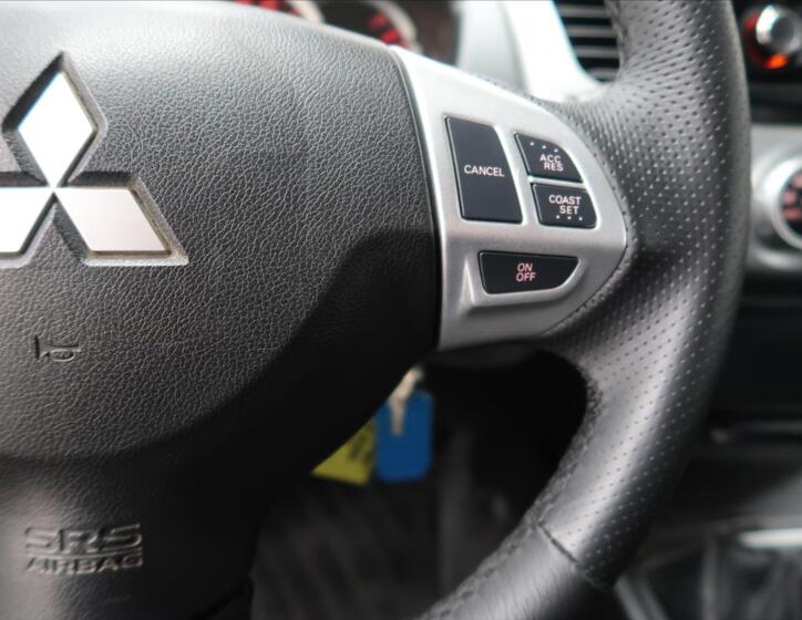 Mitsubishi L200 20