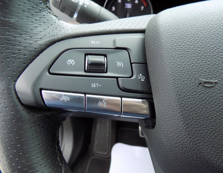 Cadillac XT4 28