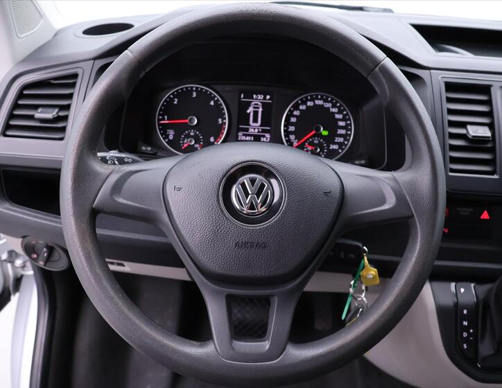 Volkswagen Transporter 19