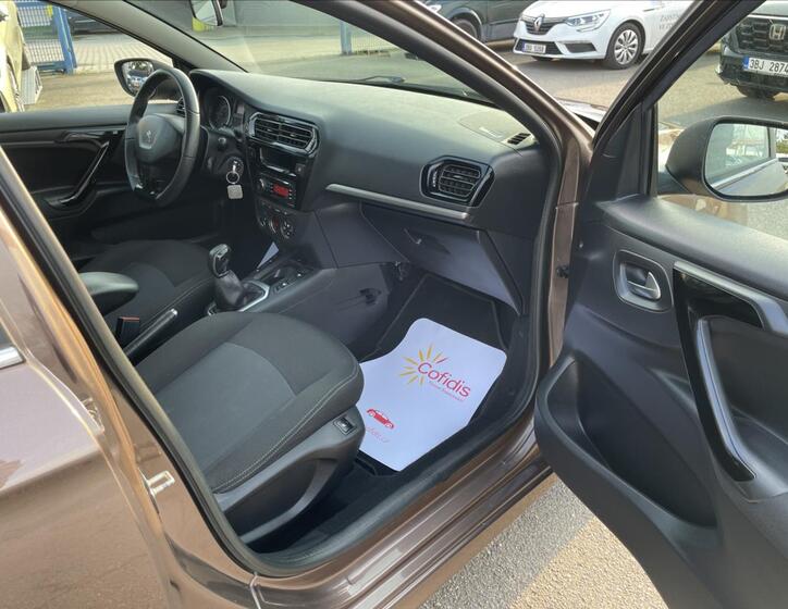 Peugeot 301 22