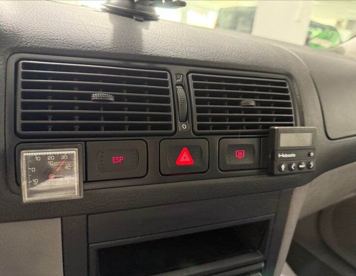 Volkswagen Golf 10