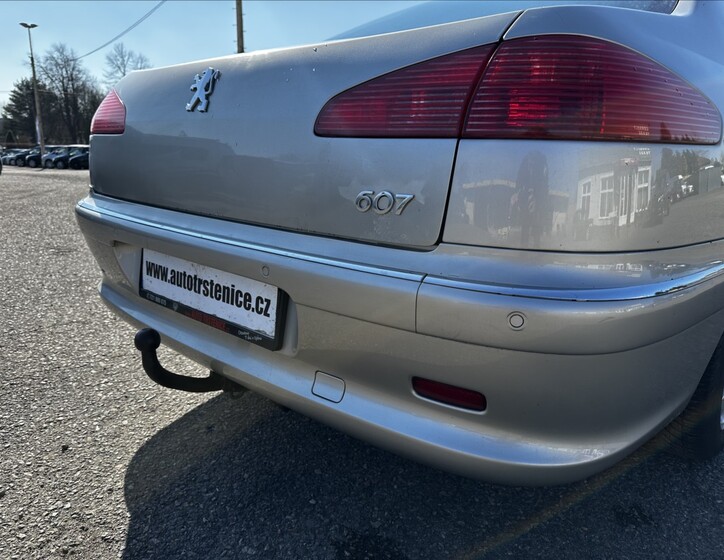 Peugeot 607 6