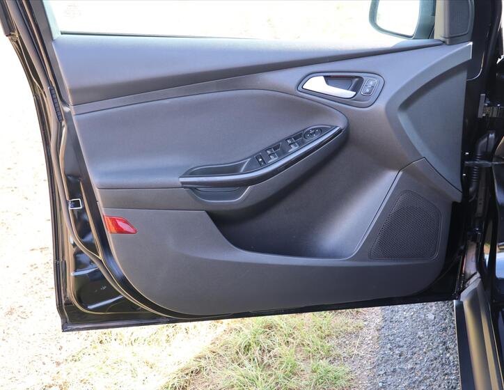 Ford Focus 11