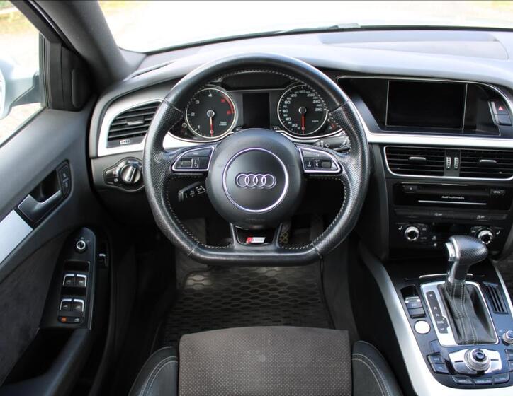 Audi A4 13