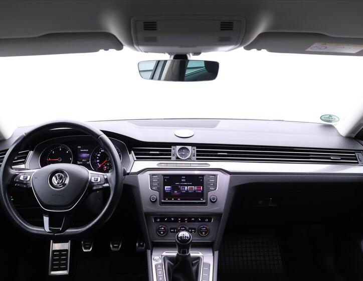 Volkswagen Passat 24