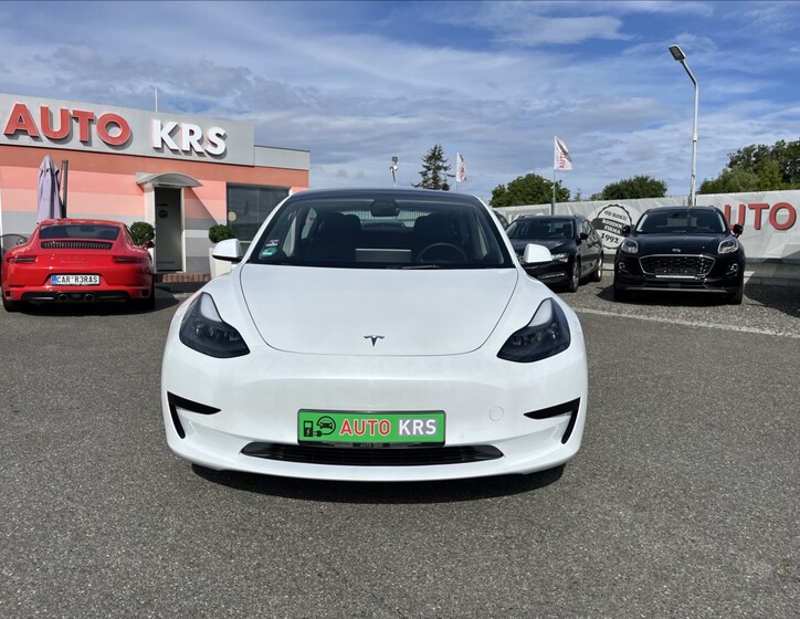 Tesla Model 3 15