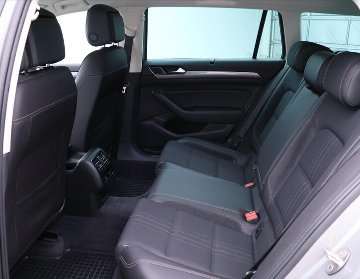 Volkswagen Passat 14