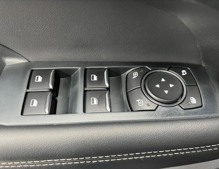 Volkswagen Amarok 25