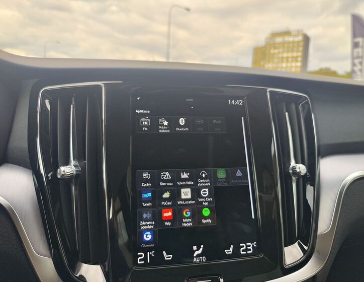 Volvo V60 19