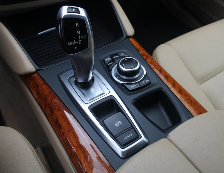 BMW X6 15