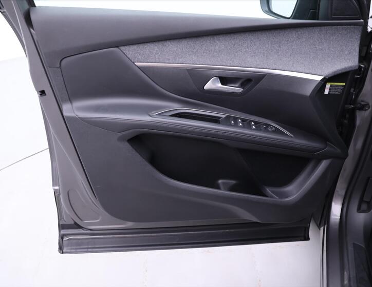 Peugeot 5008 13
