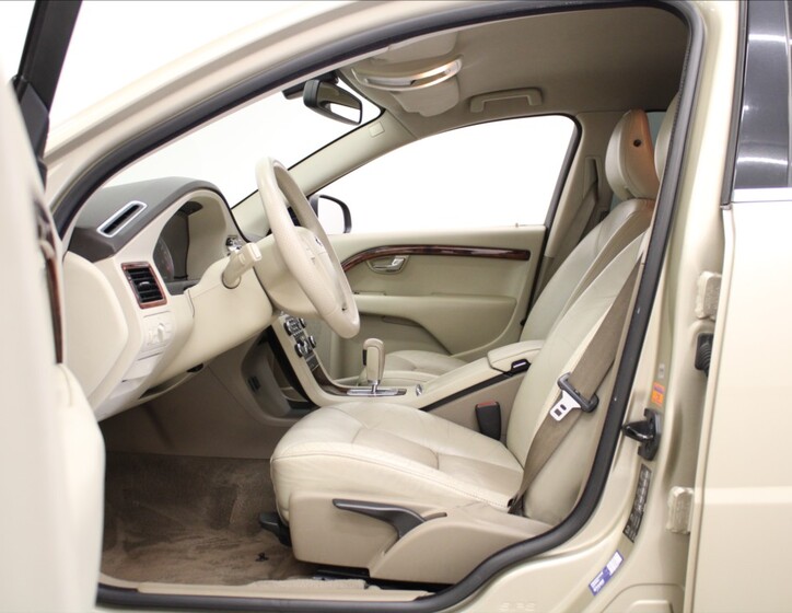 Volvo S80 6