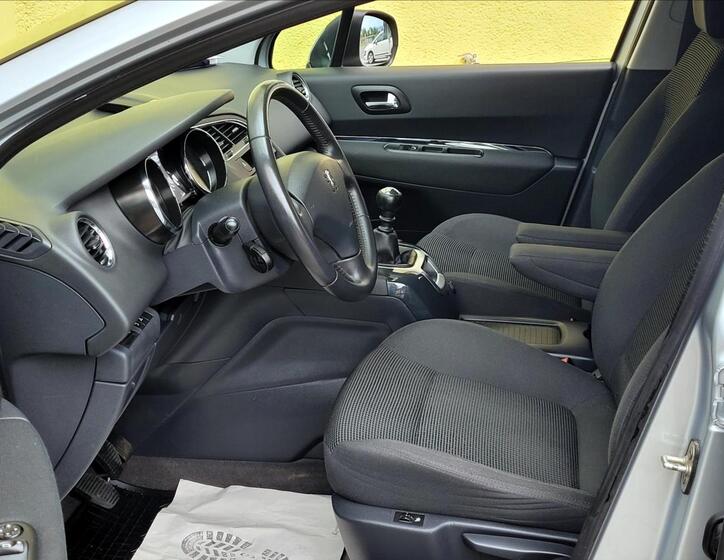 Peugeot 5008 30
