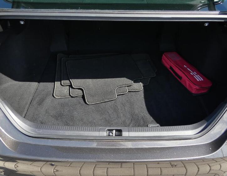 Toyota Camry 21