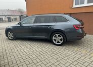 Škoda Superb 9