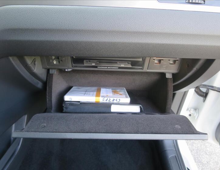 Volkswagen Golf 14