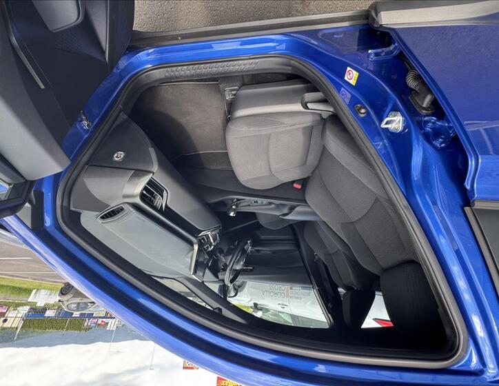 Toyota C-HR 8