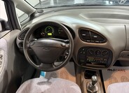 Ford Galaxy 18