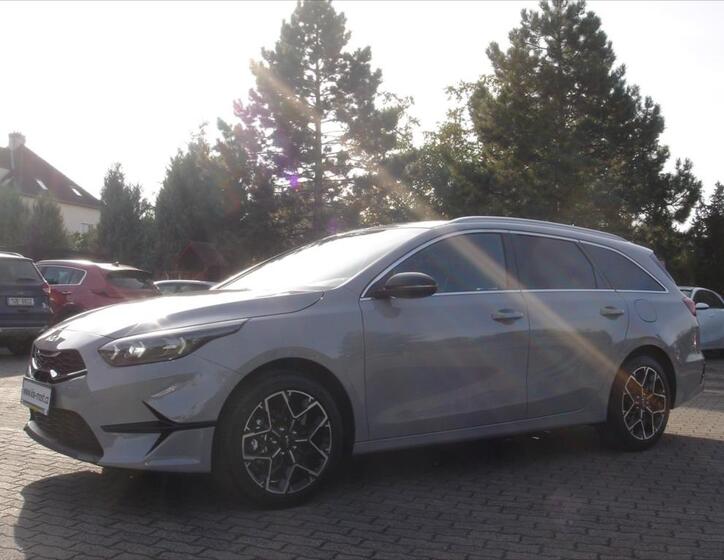 KIA Ceed 5