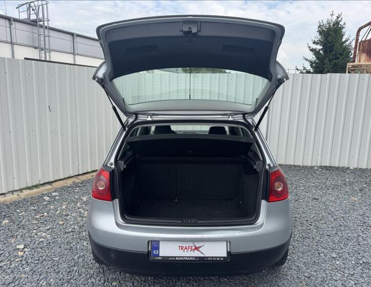 Volkswagen Golf 12