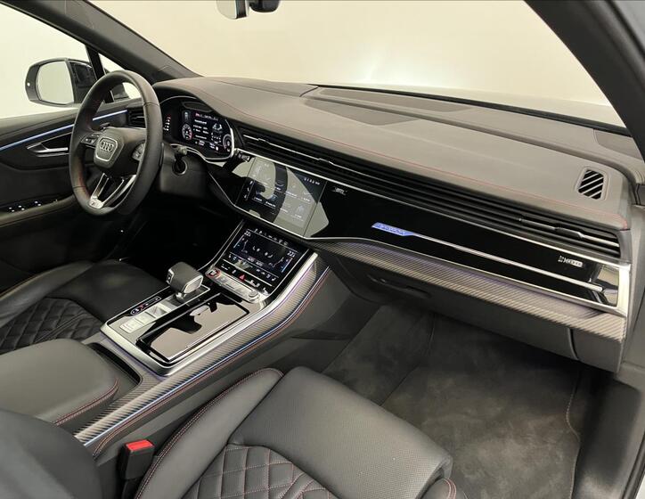 Audi SQ7 24
