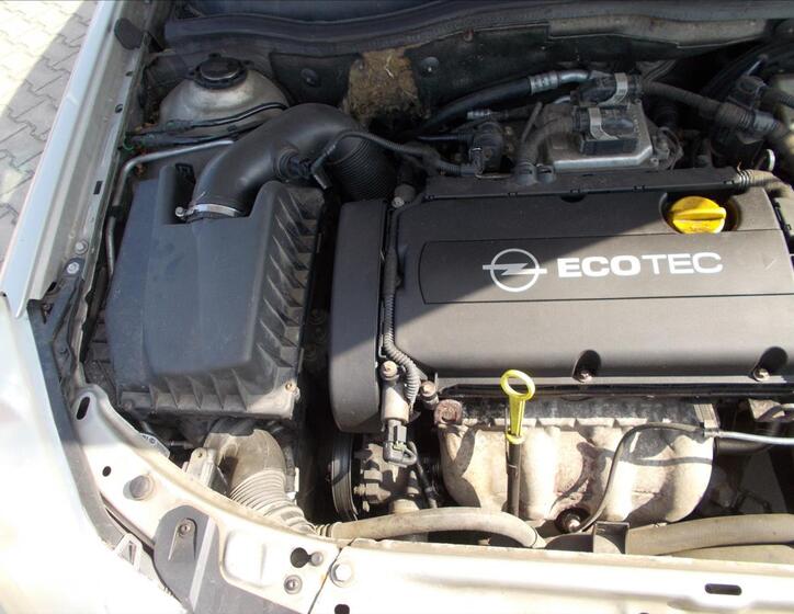 Opel Astra 24