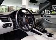 Porsche Macan 5