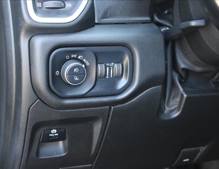 Dodge RAM 16