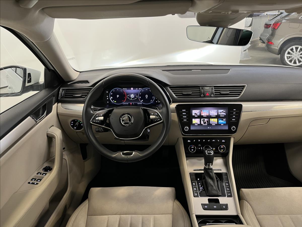 Škoda Superb