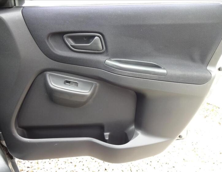 Suzuki Ignis 31