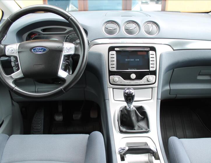 Ford S-MAX 9