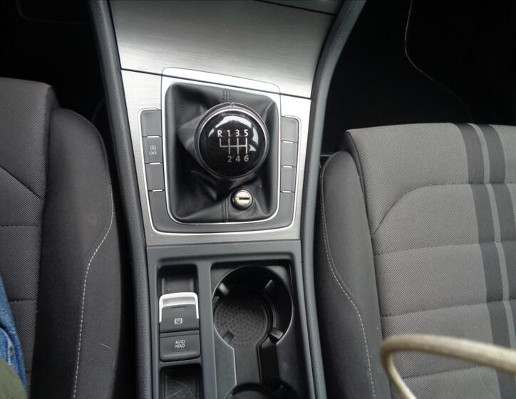 Volkswagen Golf 13