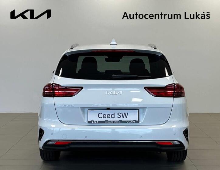 KIA Ceed 5