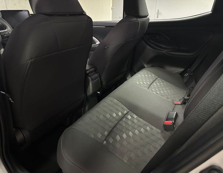Toyota Yaris 10