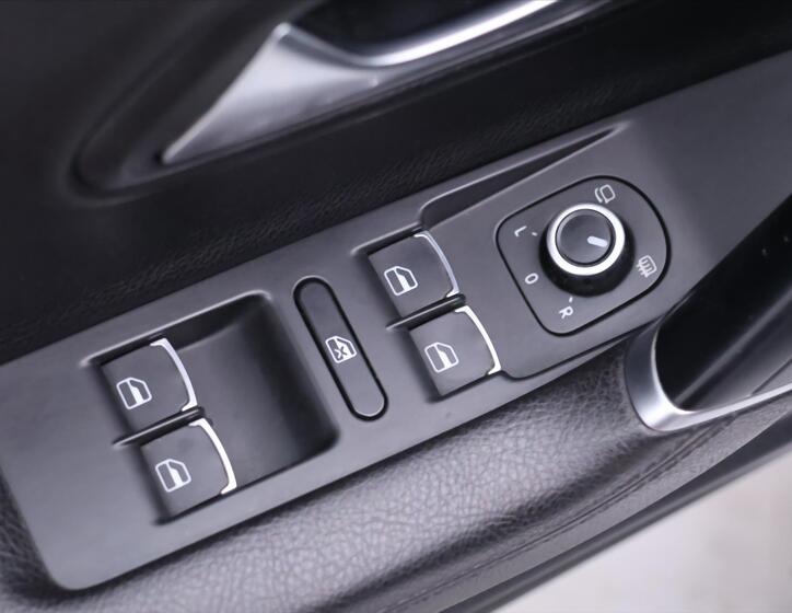 Volkswagen Passat CC 16