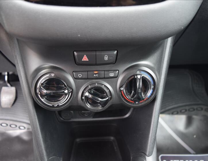 Peugeot 208 41