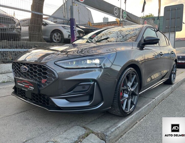Ford Focus 1