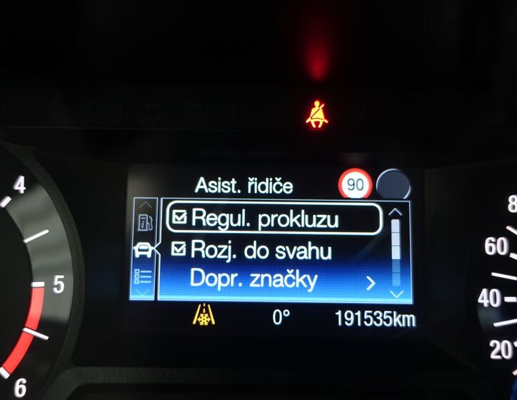 Ford Galaxy 11