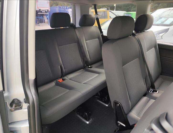 Volkswagen Caravelle 35