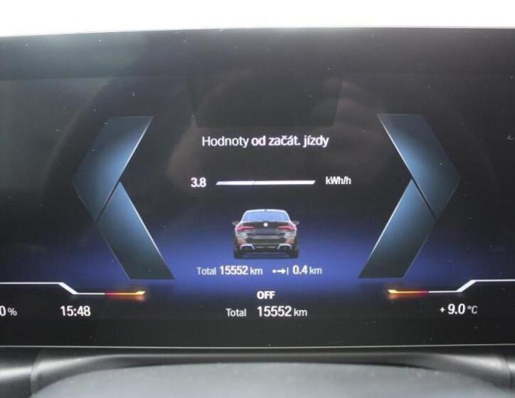 BMW i4 13