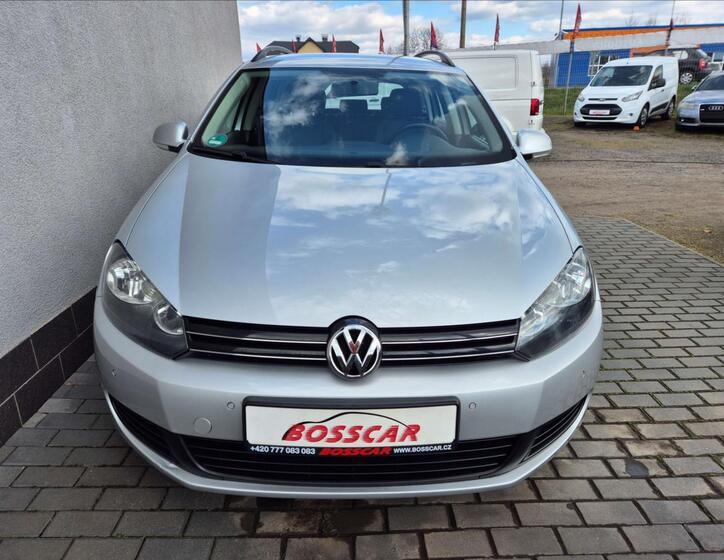 Volkswagen Golf 10