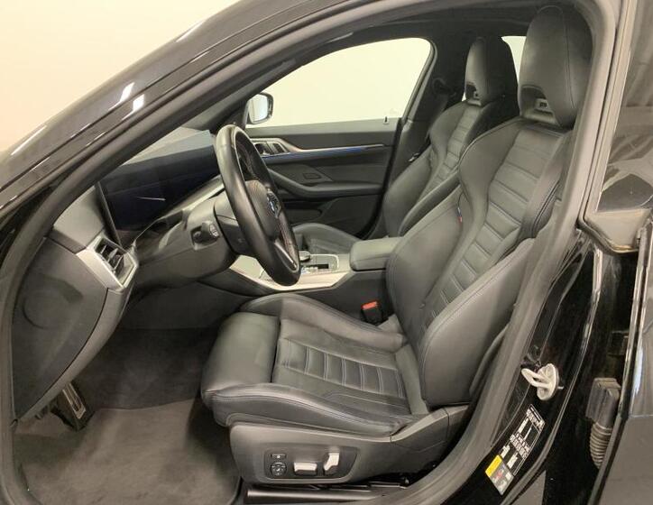 BMW i4 6