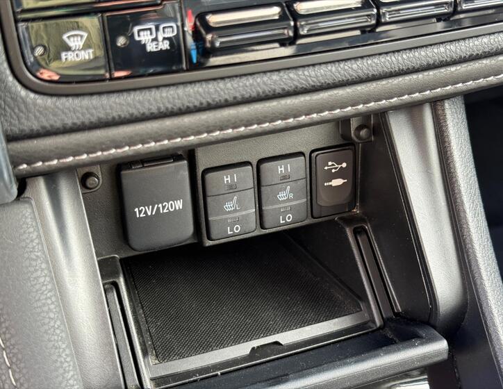 Toyota Auris 16