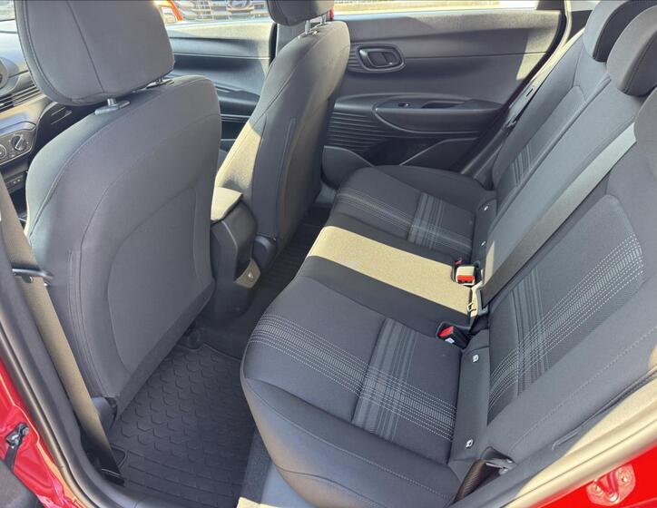 Hyundai i20 11