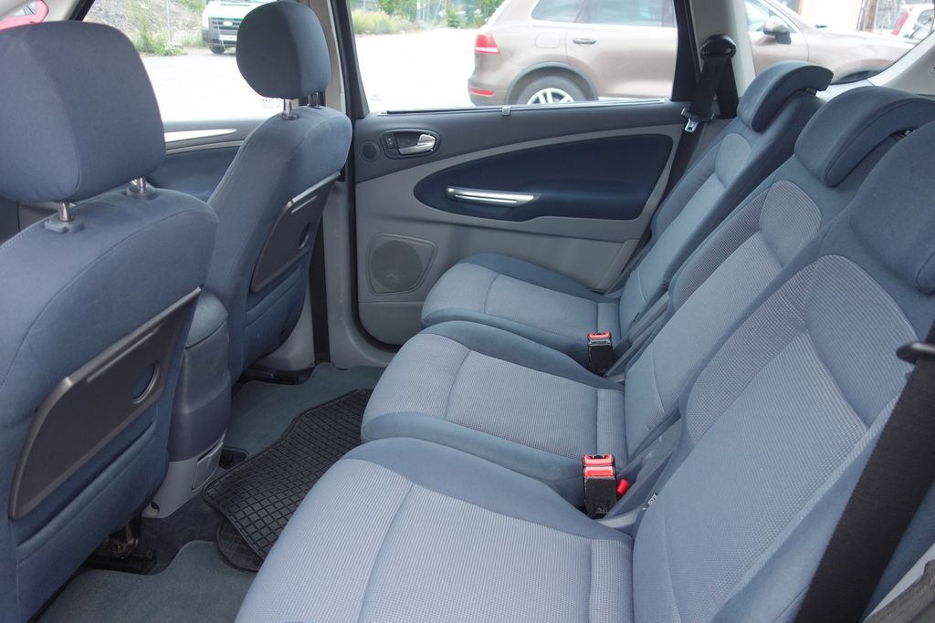 Ford S-MAX