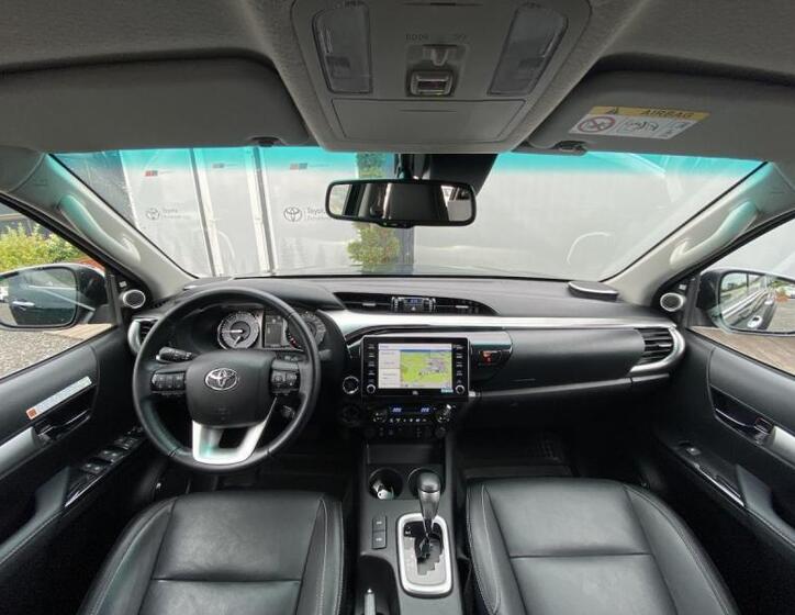 Toyota Hilux 15
