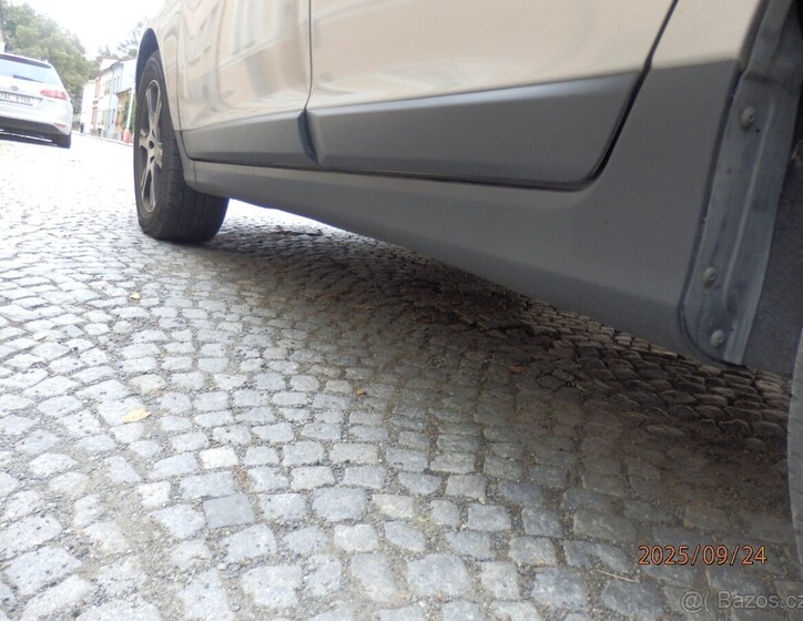 Volvo XC60 9